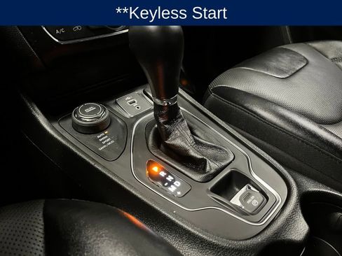 Used 2022 Jeep Cherokee Latitude Lux image 11