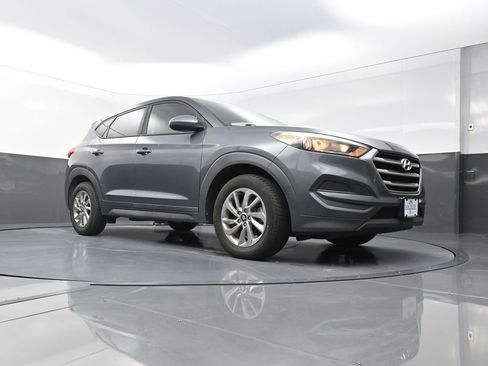 Used 2018 Hyundai Tucson SE AWD/4WD image 21