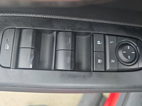 Certified 2025 Toyota Tacoma Limited image 26