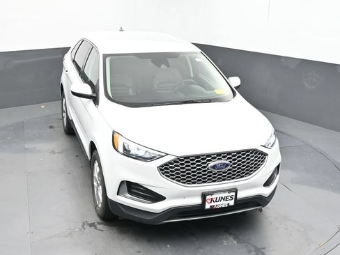 Used 2024 Ford Edge SEL AWD/4WD image 34