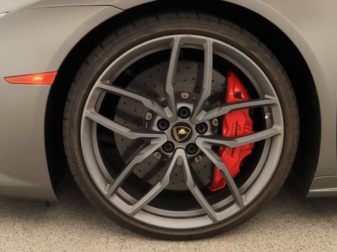 Used 2015 Lamborghini Huracan LP 610-4 AWD/4WD image 39