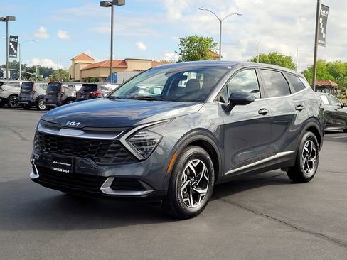 Certified 2025 Kia Sportage LX FWD image 10