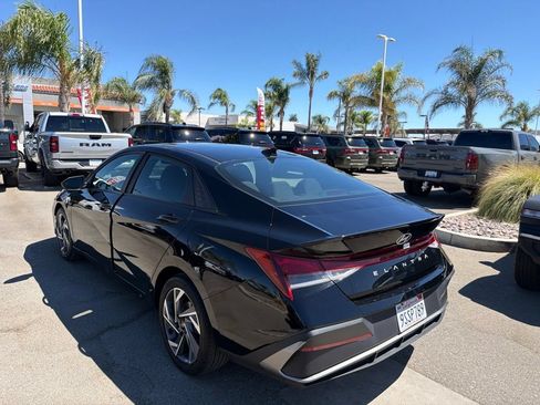 Used 2025 Hyundai Elantra Sport FWD image 7