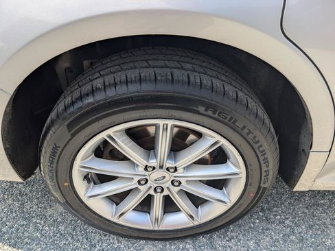 Used 2016 Ford Flex Limited AWD/4WD image 6