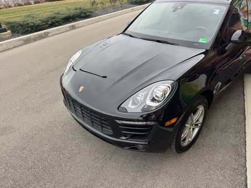 Used 2017 Porsche Macan w/ Driver Memory Package image 6