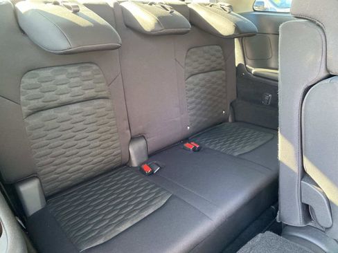 Used 2022 Nissan Pathfinder SV image 21