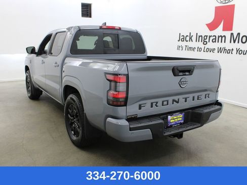 New 2026 Nissan Frontier SV image 2