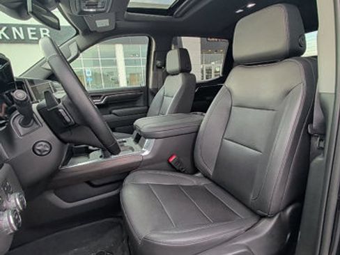 Certified 2023 GMC Sierra 1500 SLT w/ SLT Premium Plus Package AWD/4WD image 22