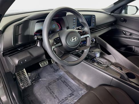 Certified 2026 Hyundai Elantra Sport FWD image 9