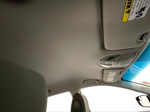 Used 2018 Hyundai Santa Fe Sport image 22