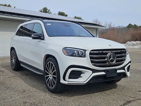 Used 2025 Mercedes-Benz GLS 450 GLS 450 image 10