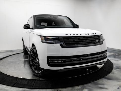 Used 2024 Land Rover Range Rover SE image 19