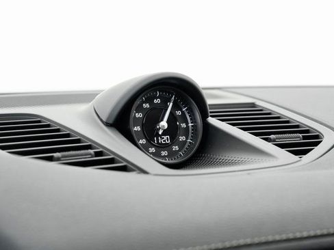 New 2025 Porsche Panamera 4 E-Hybrid image 19