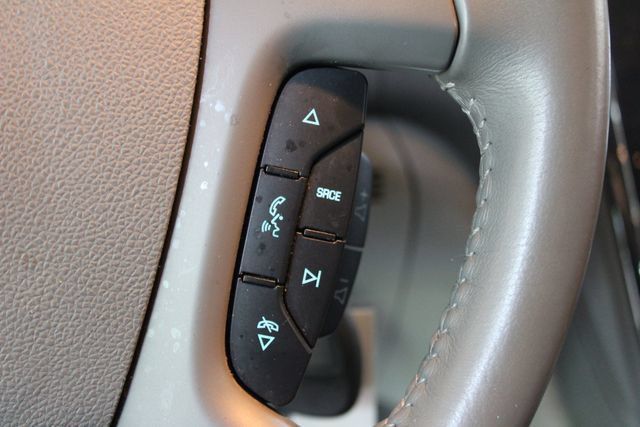 Used 2017 Buick Enclave Convenience FWD image 17