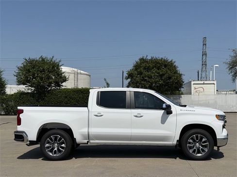 New 2026 Chevrolet Silverado 1500 LT image 3