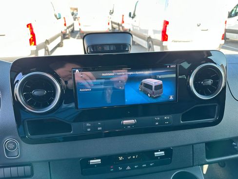 New 2026 Mercedes-Benz Sprinter 2500 image 17