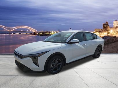 New 2026 Kia K4 LXS
