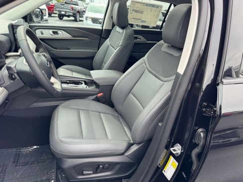 New 2025 Ford Explorer Active w/ Active Comfort Package image 20