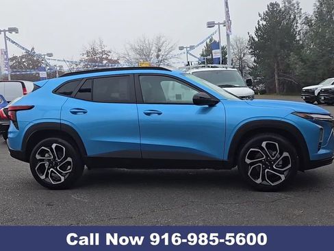 New 2026 Chevrolet Trax RS w/ Sunroof Package image 12