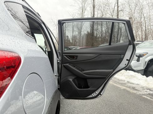 Used 2021 Subaru Crosstrek 2.0i Premium image 34