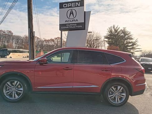 Used 2023 Acura MDX SH-AWD image 2