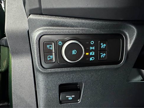 Used 2025 Ford Bronco Outer Banks AWD/4WD image 16