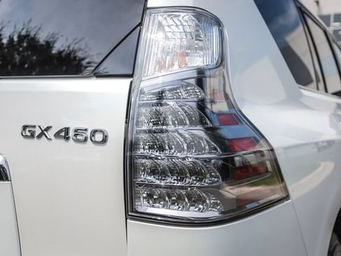 Used 2018 Lexus GX 460 Premium AWD/4WD image 17
