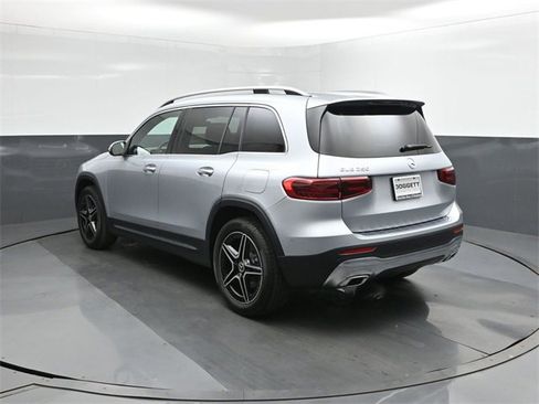 New 2026 Mercedes-Benz GLB 250 image 5