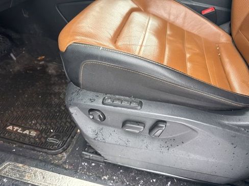 Used 2019 Volkswagen Atlas SEL Premium image 14