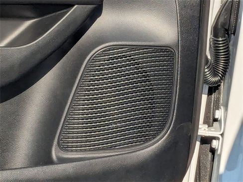 New 2026 Chrysler Pacifica Select image 12