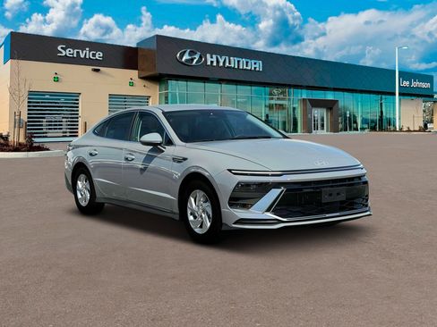 New 2025 Hyundai Sonata SE image 11