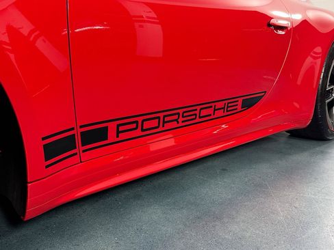 Used 2025 Porsche 911 Carrera RWD image 42