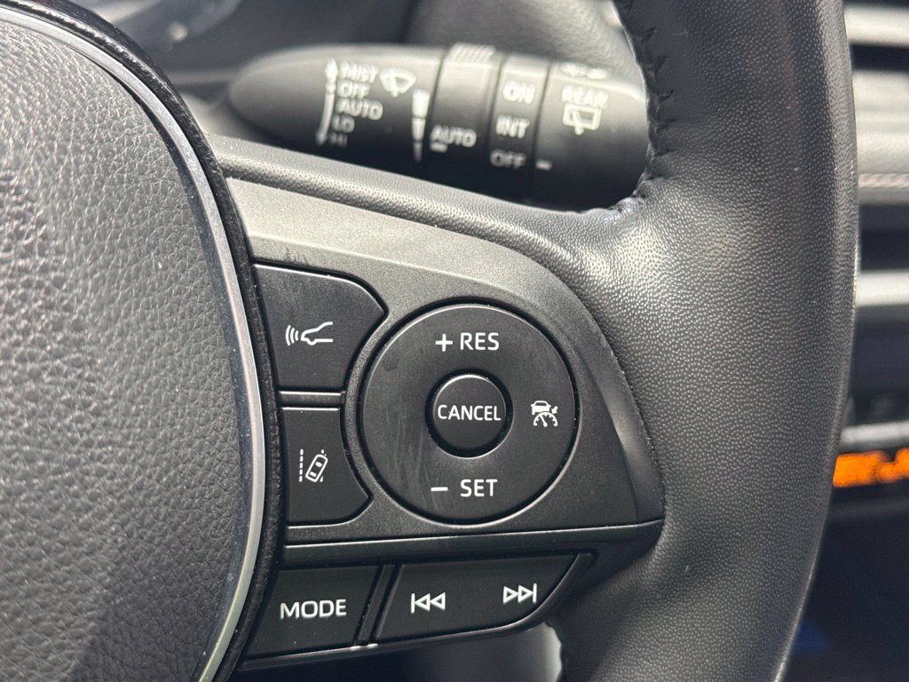 Used 2020 Toyota RAV4 XLE w/ Convenience Package AWD/4WD image 14
