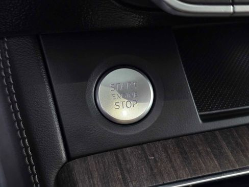 Certified 2025 Audi Q5 2.0T Premium Plus w/ Premium Plus Package image 37