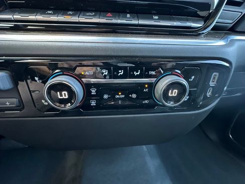 Used 2022 Chevrolet Silverado 1500 LT RWD image 31
