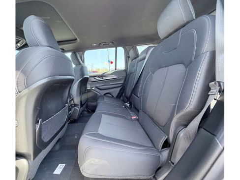 New 2026 Jeep Grand Cherokee Laredo X RWD image 28