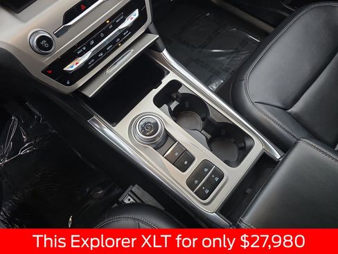 Used 2023 Ford Explorer XLT w/ Equipment Group 202A image 35