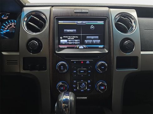 Used 2014 Ford F150 Lariat w/ Equipment Group 502A Luxury image 21