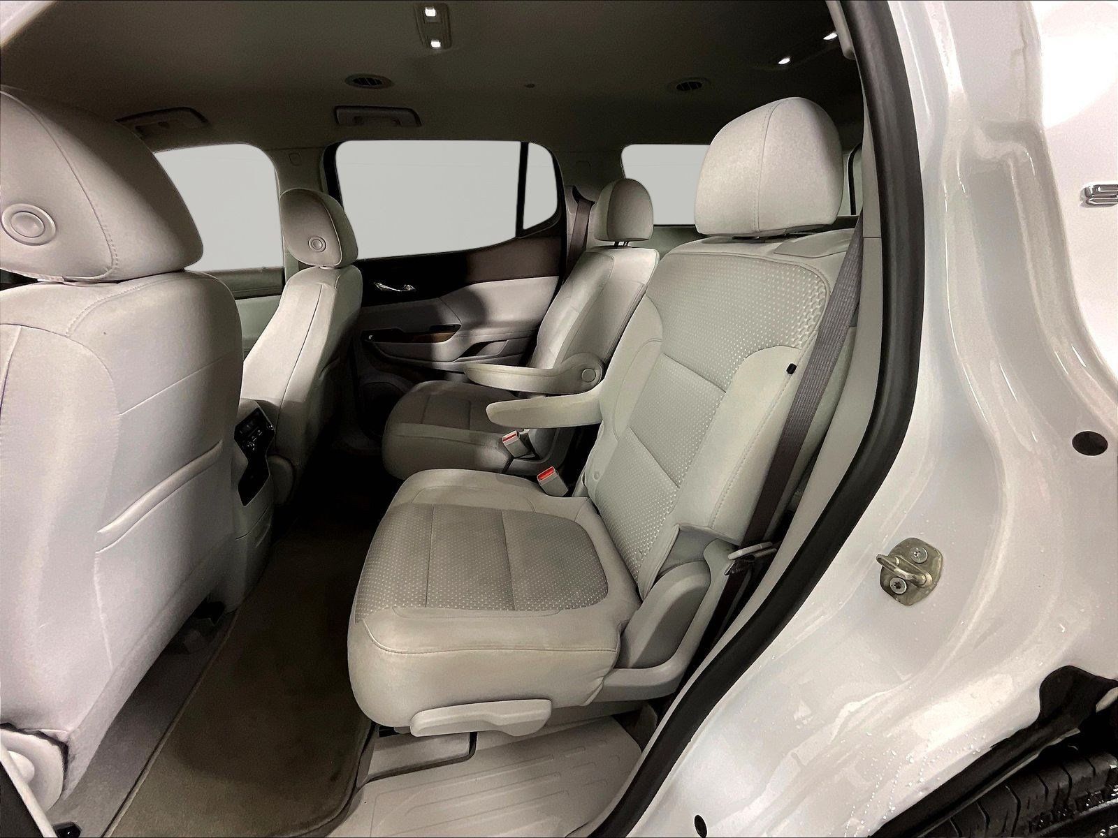 Used 2021 GMC Acadia SLE FWD image 22