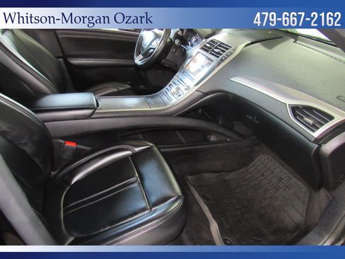 Used 2019 Lincoln MKZ Premiere image 25