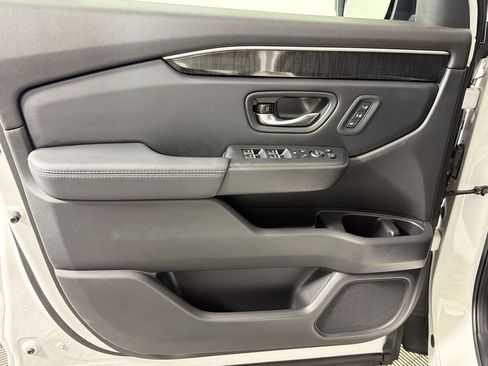Used 2023 Honda Pilot Elite image 10