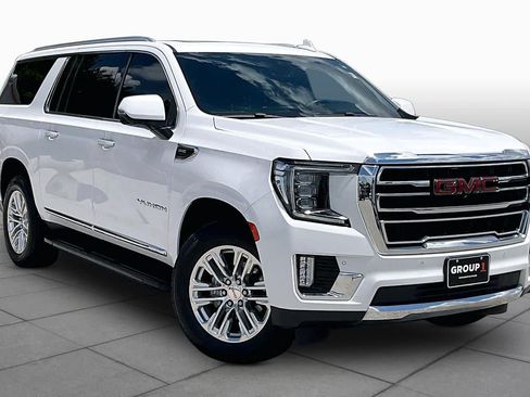 Used 2021 GMC Yukon XL SLT w/ SLT Premium Package RWD image 3