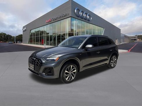 Used 2024 Audi Q5 2.0T Premium w/ Summer of Audi Package AWD/4WD image 1