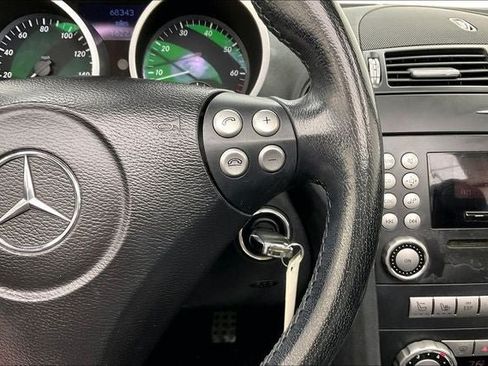 Used 2005 Mercedes-Benz SLK 350 image 21