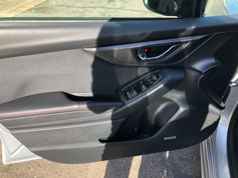 Used 2018 Subaru Impreza 2.0i Sport image 9