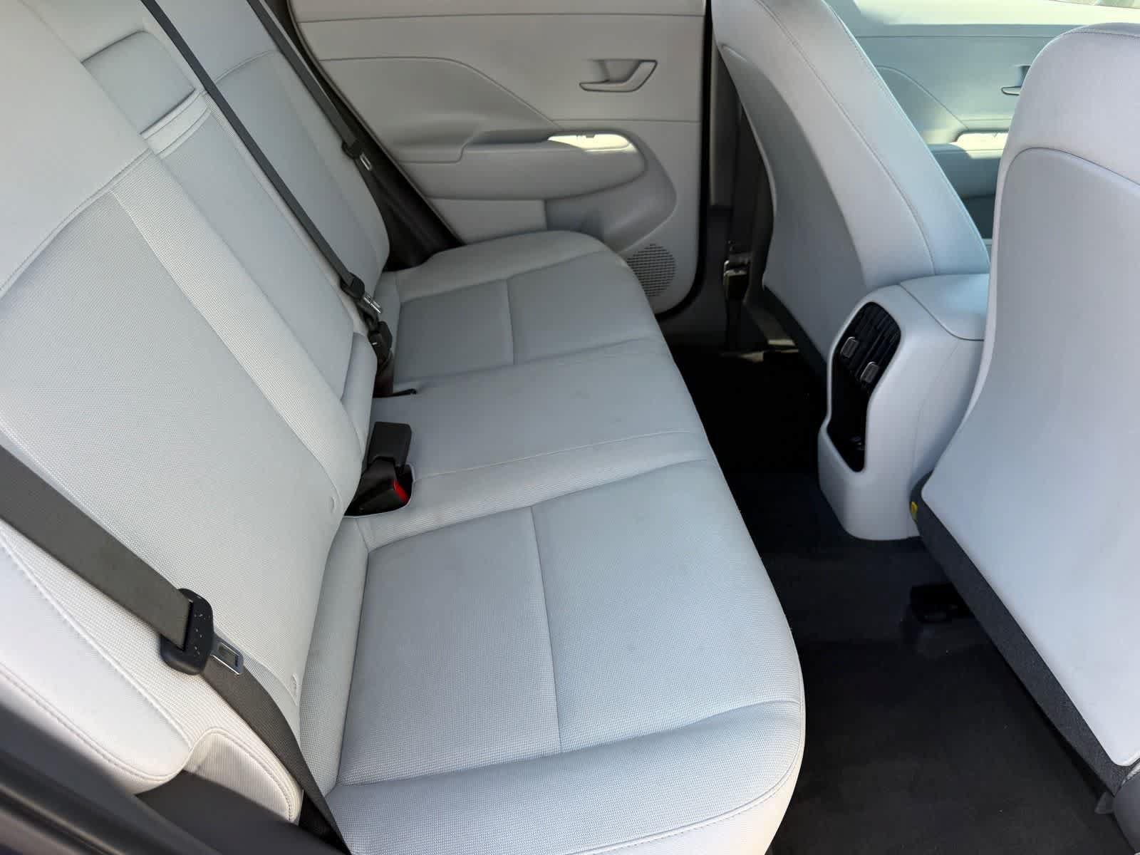Used 2024 Hyundai Kona SEL AWD/4WD image 29