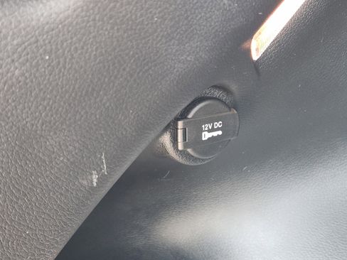 Used 2022 Jeep Compass Latitude FWD image 17