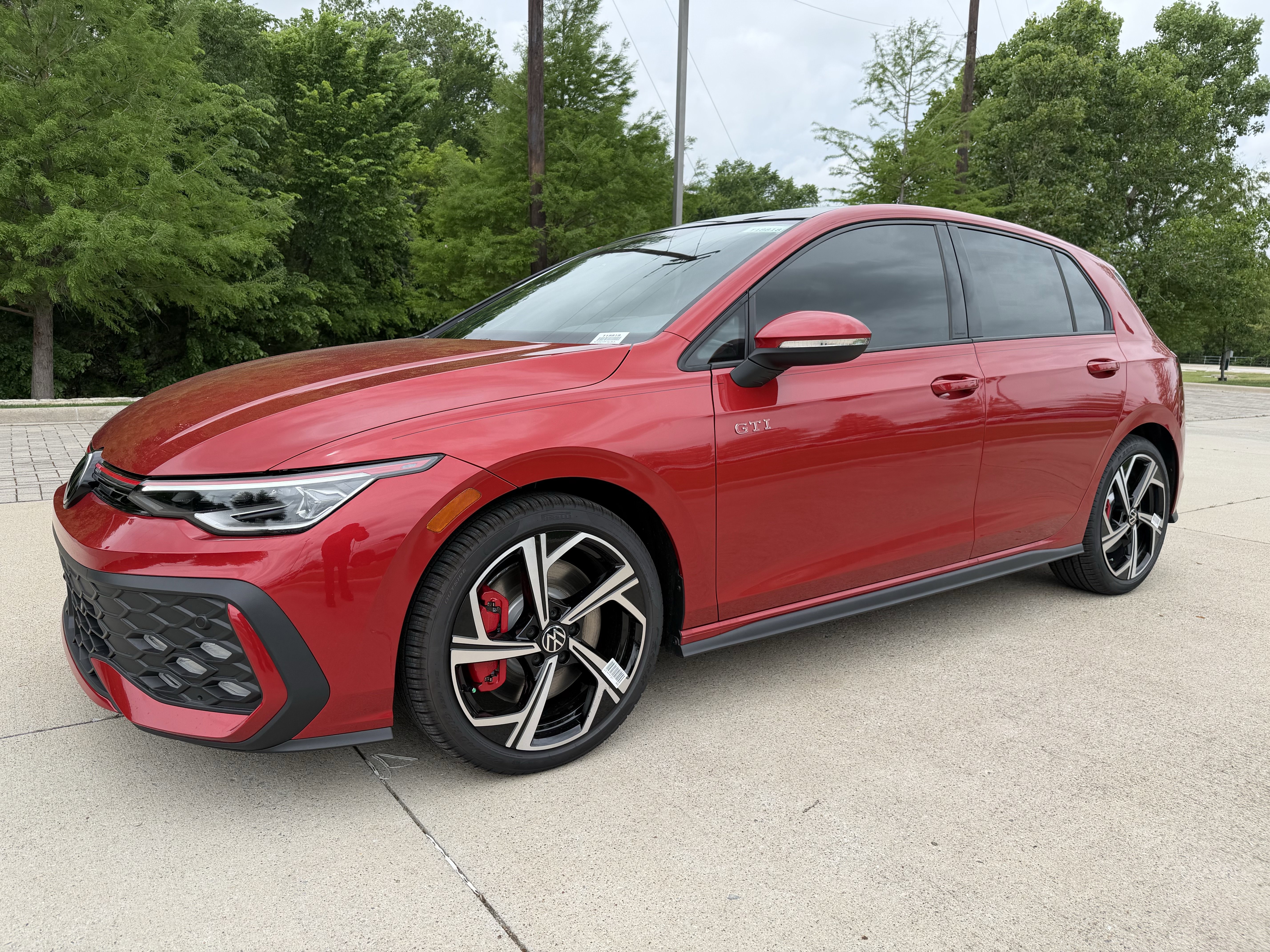 New 2026 Volkswagen GTI SE FWD image 2