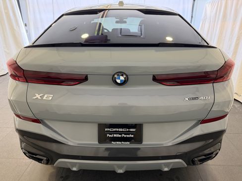 Used 2026 BMW X6 xDrive40i w/ Executive Package image 8