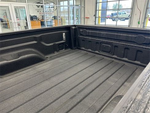 Used 2022 Jeep Gladiator Mojave w/ LED Lighting Group image 18